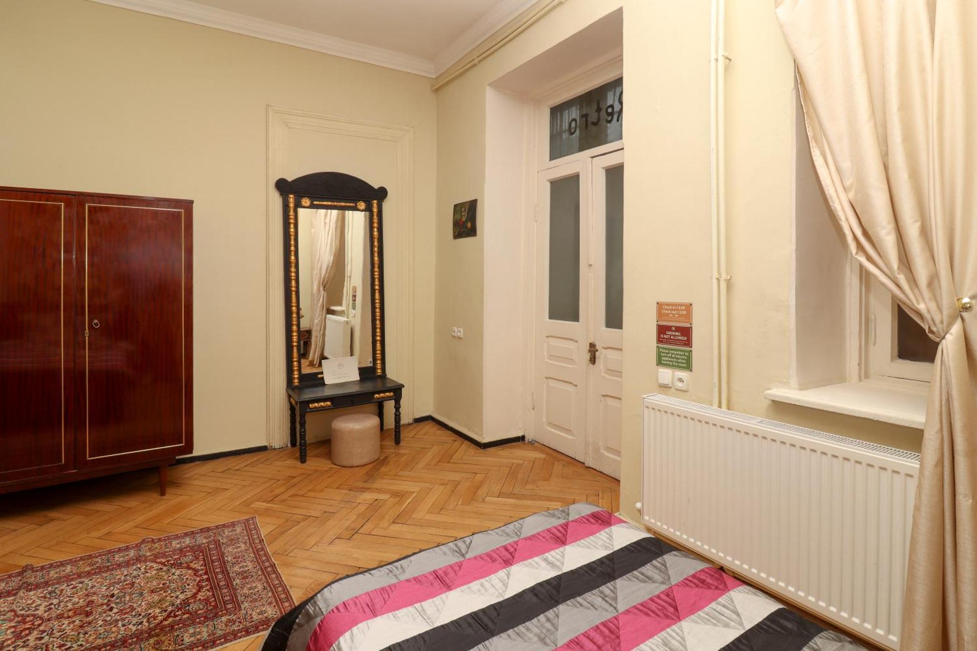 Leon Rooms تبليسي المظهر الخارجي الصورة
