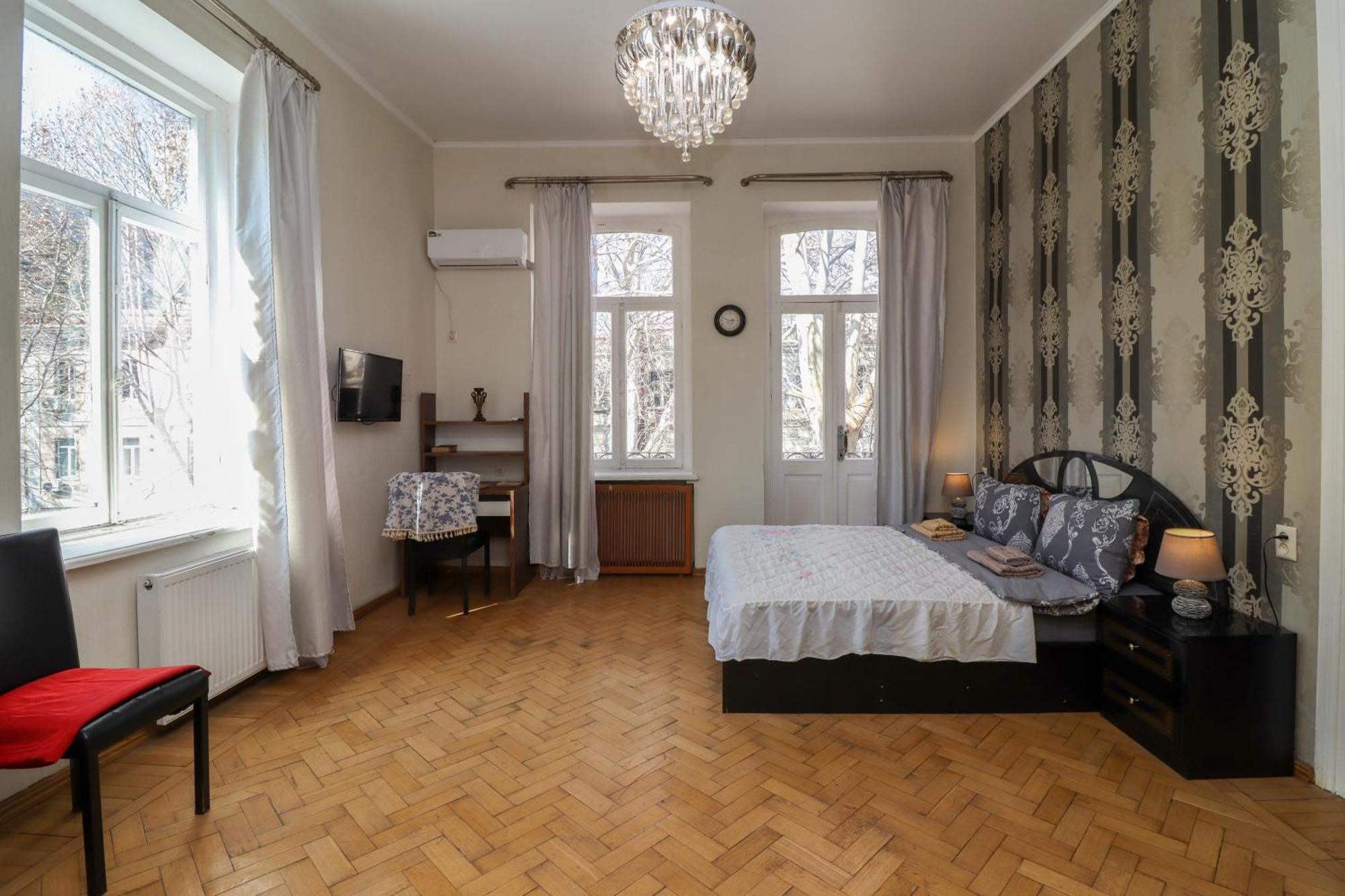 Leon Rooms تبليسي المظهر الخارجي الصورة